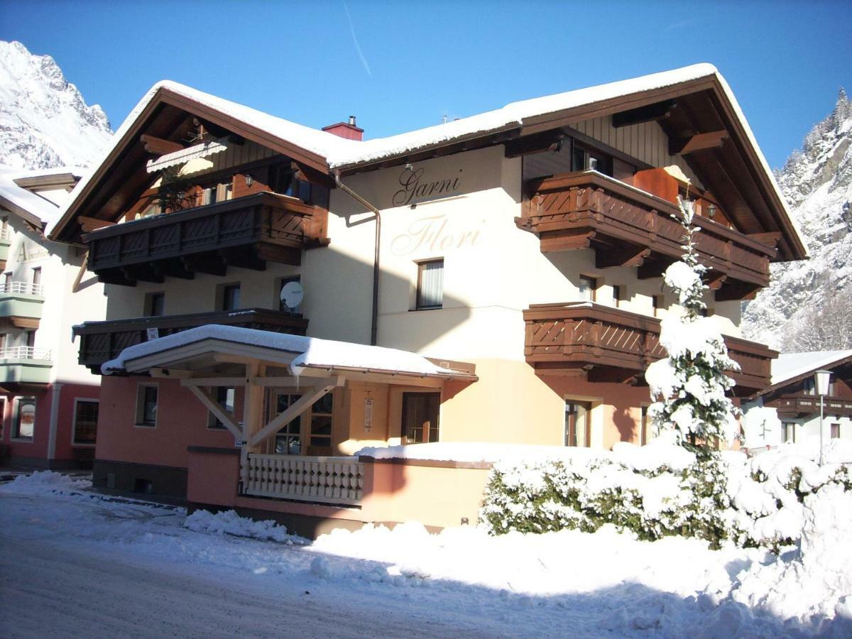 Garni Flori Villa Längenfeld Exterior photo